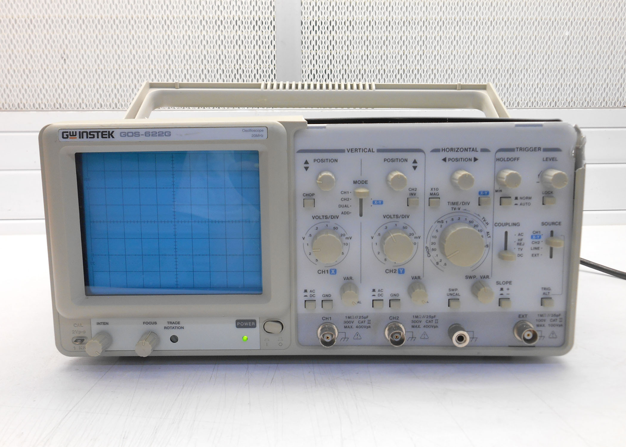 GW INSTEK GOS-622G 20MHZ OSCILLOSCOPE - ELECTRONIC TEST EQUIPMENT